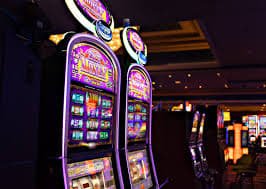 bet 24 হোম স্ক্রিনে মোবাইল গেমিং দৃশ্য